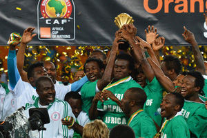 女子篮球联赛赛季精彩进球回顾