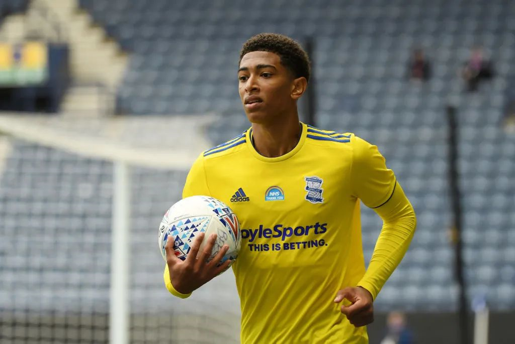 图片报：格雷茨卡的拜仁生涯可能将结束，拜仁寻找年轻替代者