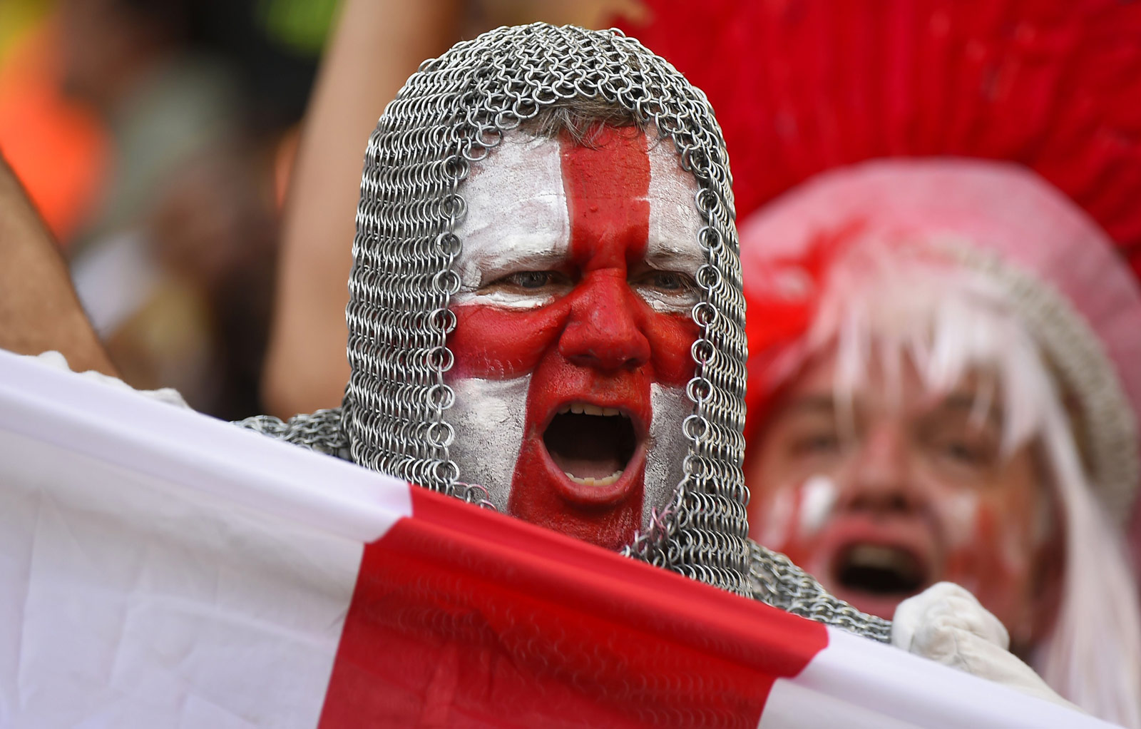 太阳报：穆德里克因宝马车违规贴膜被吊销驾照，罚款199镑